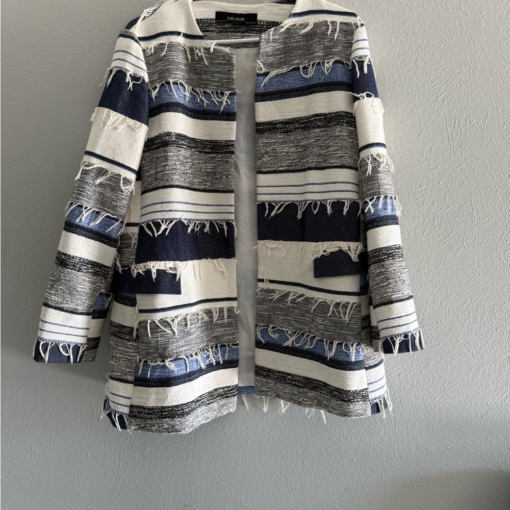 Zara Basic Monochrome Textured Jacket. Size Large… - image 1